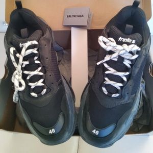 Men’s Balenciaga Triple S sneakers black sz 46